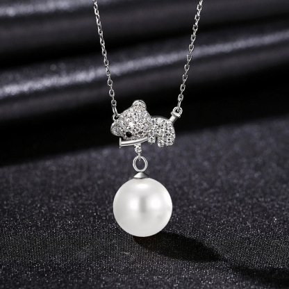 Nebula Link NFC Pearl Necklace
