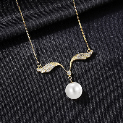 Lumos NFC Pearl Necklace