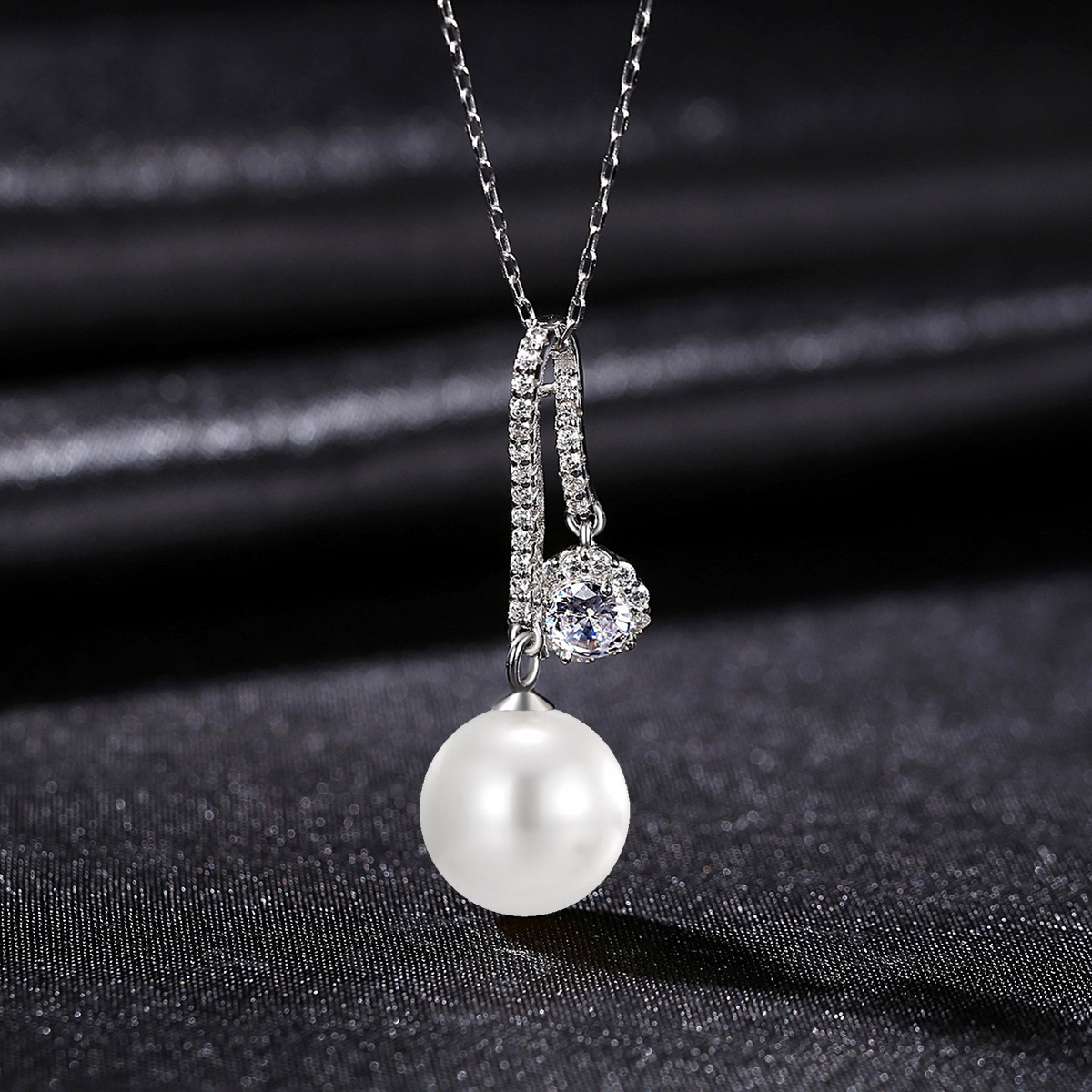AuraVault NFC Pearl Necklace