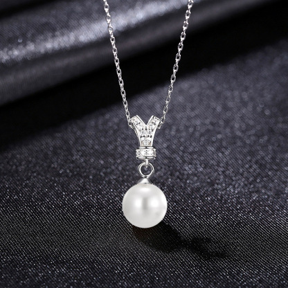 Zephyr Key NFC Pearl Necklace
