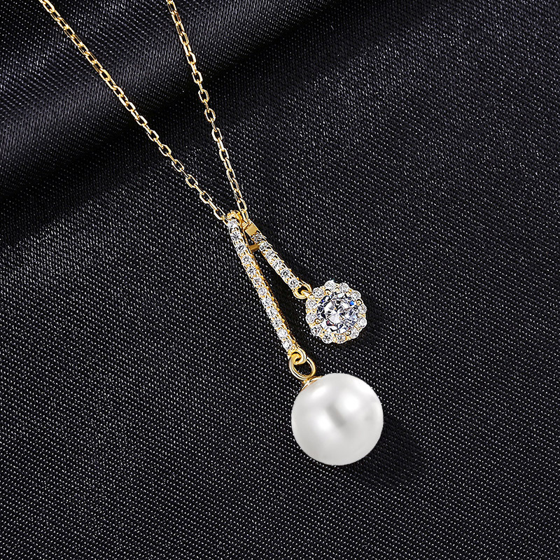 AuraVault NFC Pearl Necklace