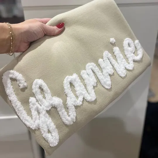 Cozy Chenille Sweatshirt – The Perfect Mother‘s Day Gift for Mom & Grandma