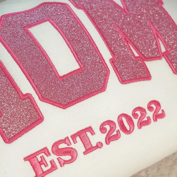 Personalized Mom Est. Year Sweatshirt with Side Bow - Heartfelt Mother's Day Gift for Mom & Grandma