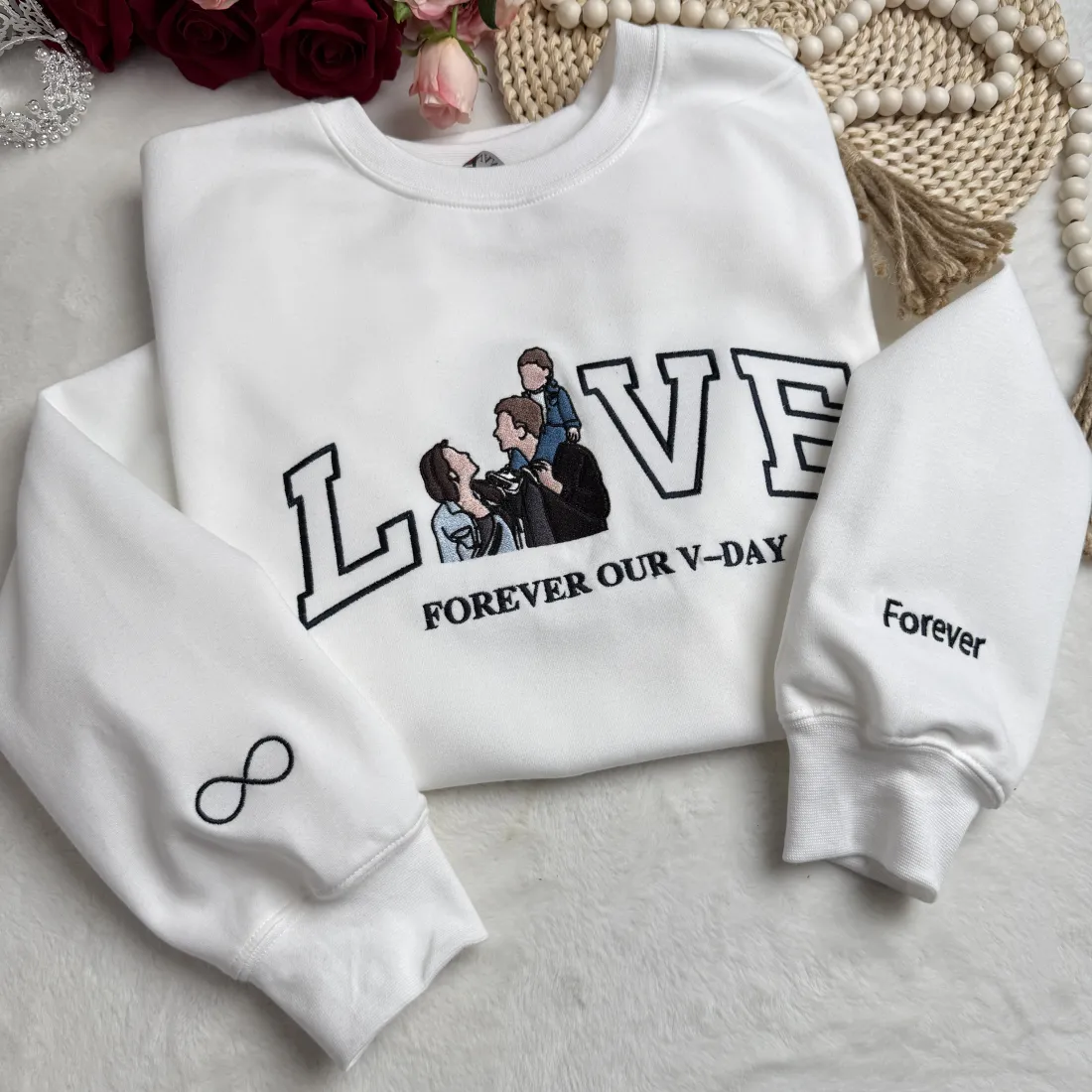 Personalized Mum LOVE Embroidered Photo Sweatshirt/Hoodie/T-shirt