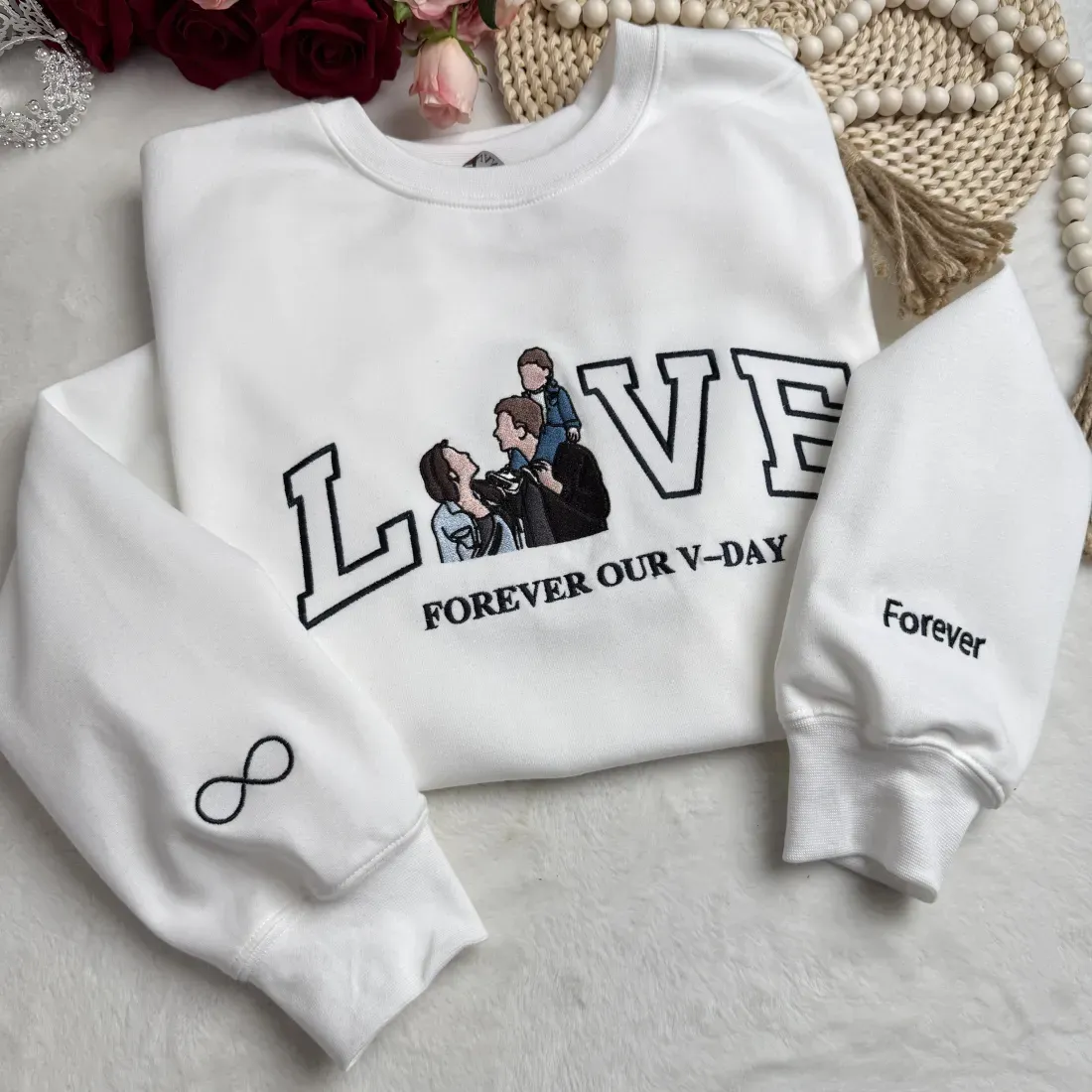 Personalized Mum LOVE Embroidered Photo Sweatshirt/Hoodie/T-shirt