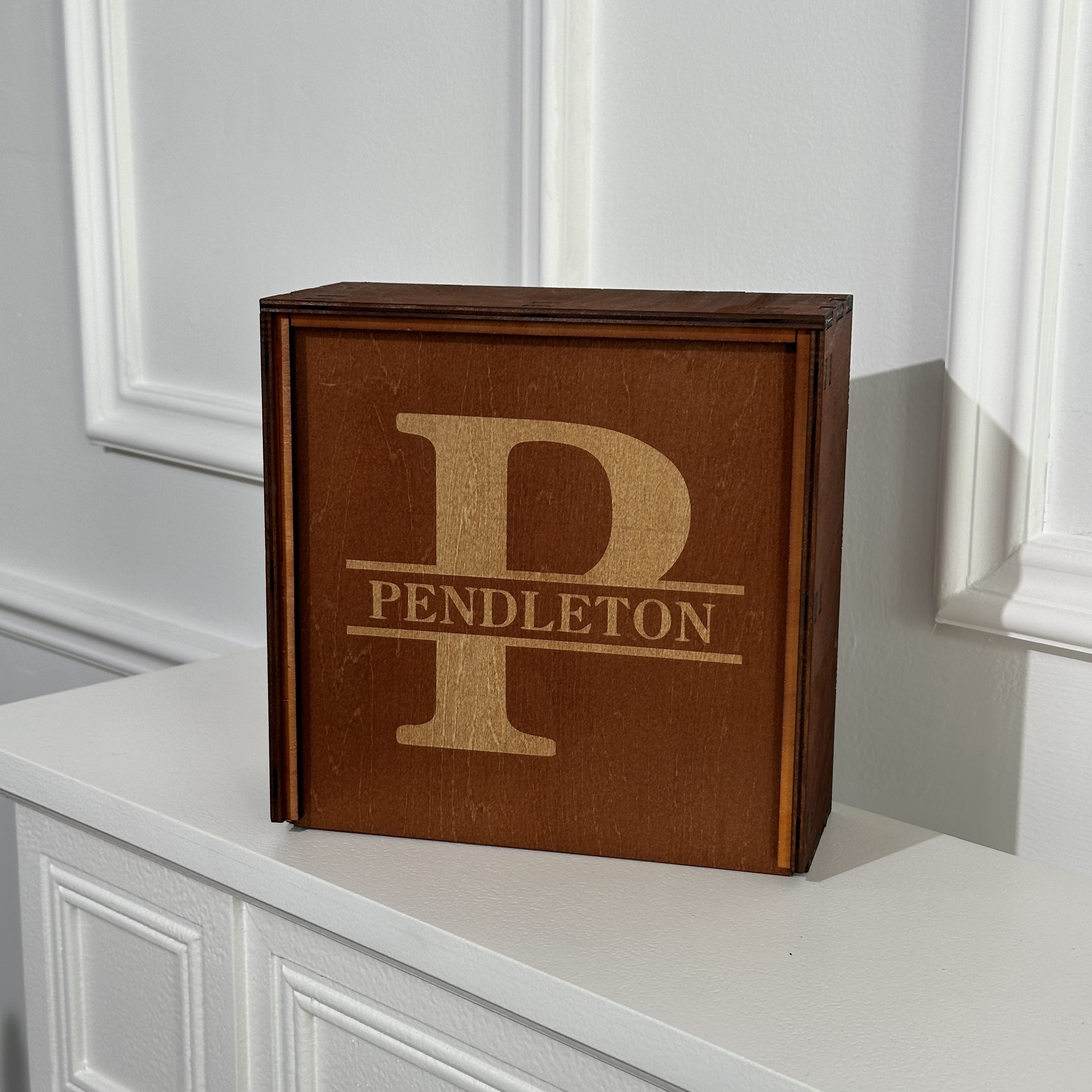 Personalized Name Walnut Cigar Ash Tray Set(Without Cigar)