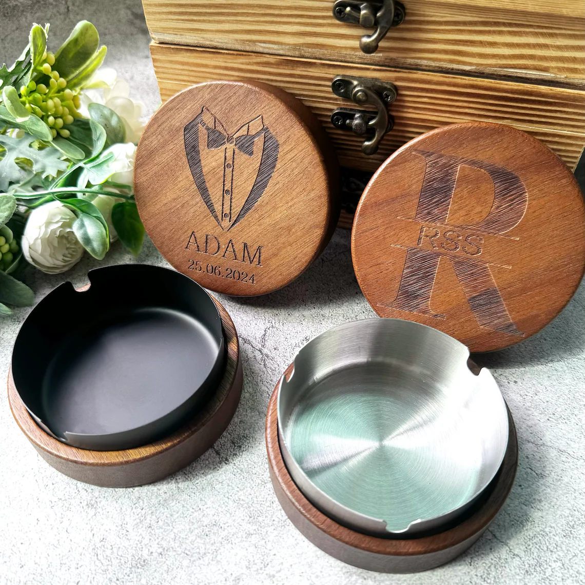 Customized handmade wooden retro ashtray with lid, groomsman gift, perfect gift for dad and boyfriend, wedding party souvenir