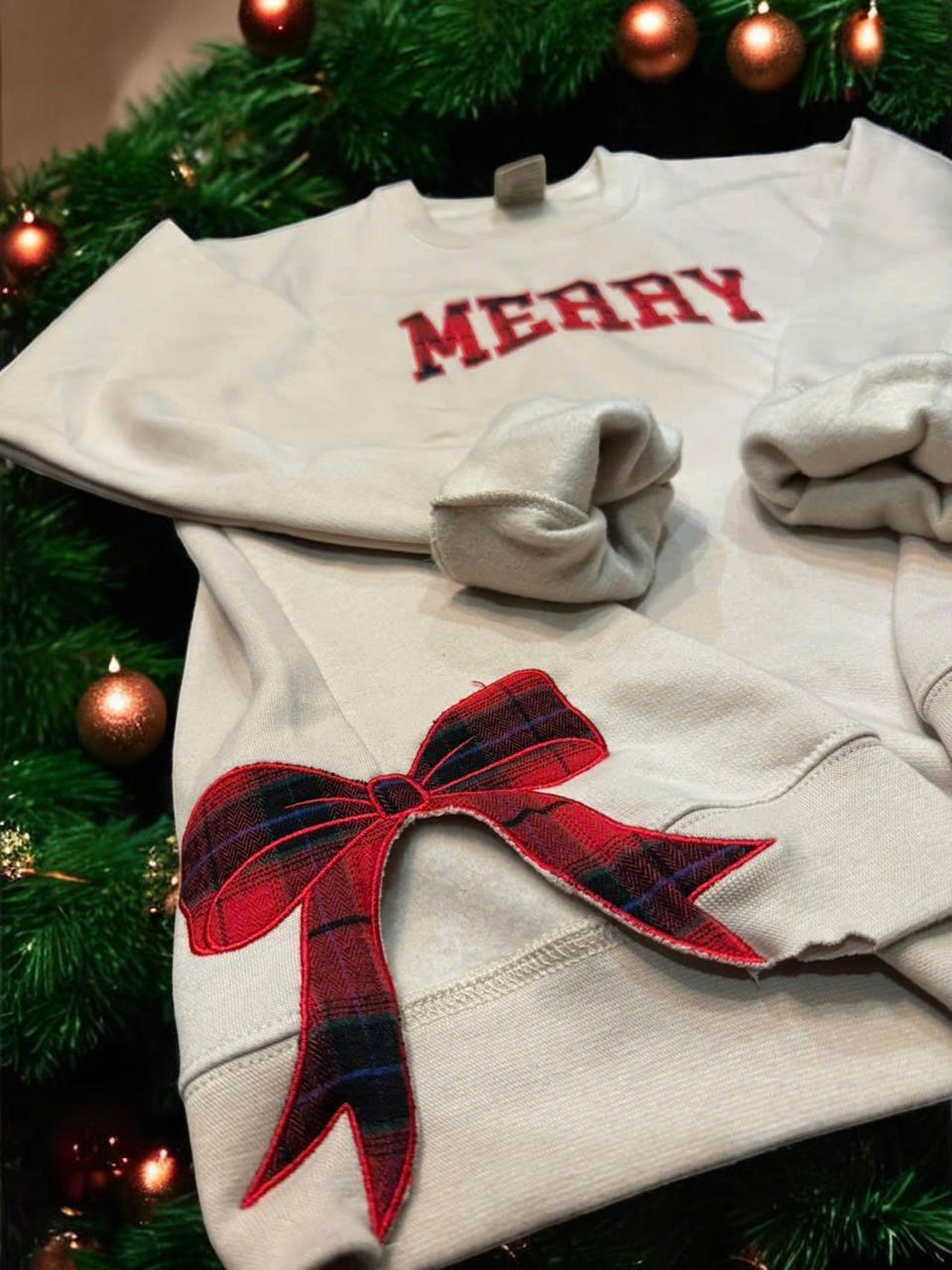 Embroidered Merry Side Bow Appliqué Sweatshirt Design Classic Christmas Bow, Embroidered Bow Sweatshirt, Side Bow Sweatshirt