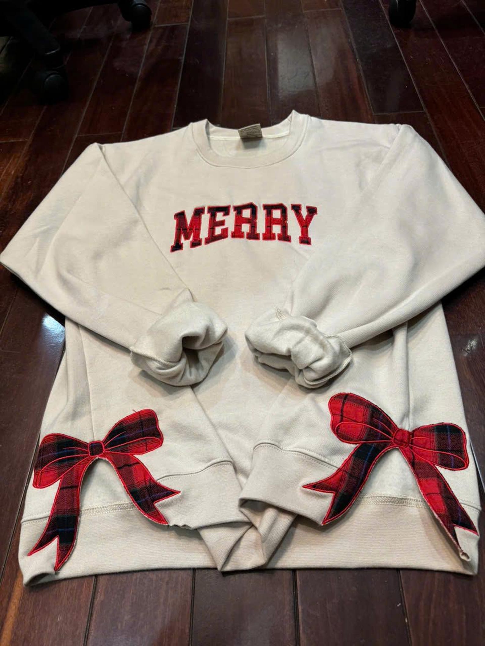 Embroidered Merry Side Bow Appliqué Sweatshirt Design Classic Christmas Bow, Embroidered Bow Sweatshirt, Side Bow Sweatshirt