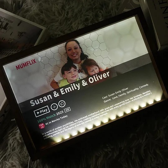 MOM/MUMFLIX Custom Mother’s Day Photo Light Frame