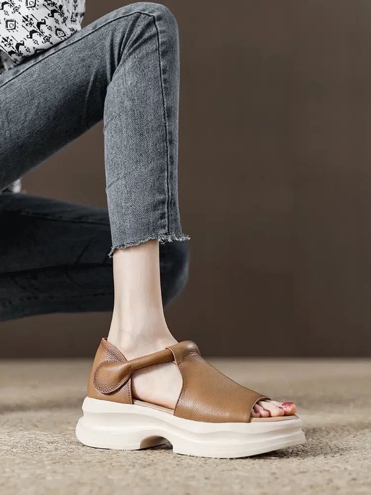 Korean version of thick bottom slope heel open toe sandals