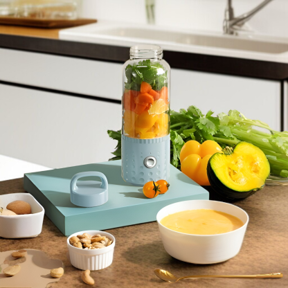 Portable juicer with electric juicer cup, small household fully automatic fruit juicer