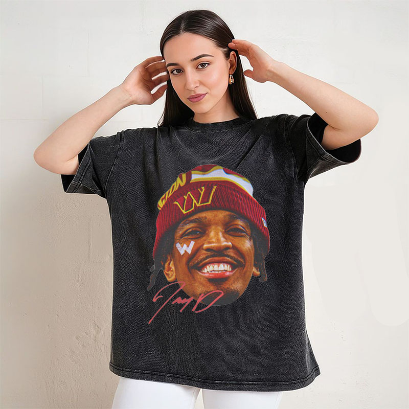 Jayden Daniels Face Signature T-Shirt/Sweatshirt