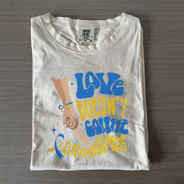 Love doesn’t count chromosome T-Shirt/Sweatshirt