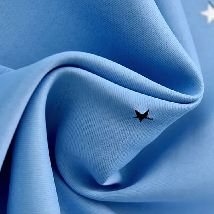 Zasłony zaciemniające bez rzepów