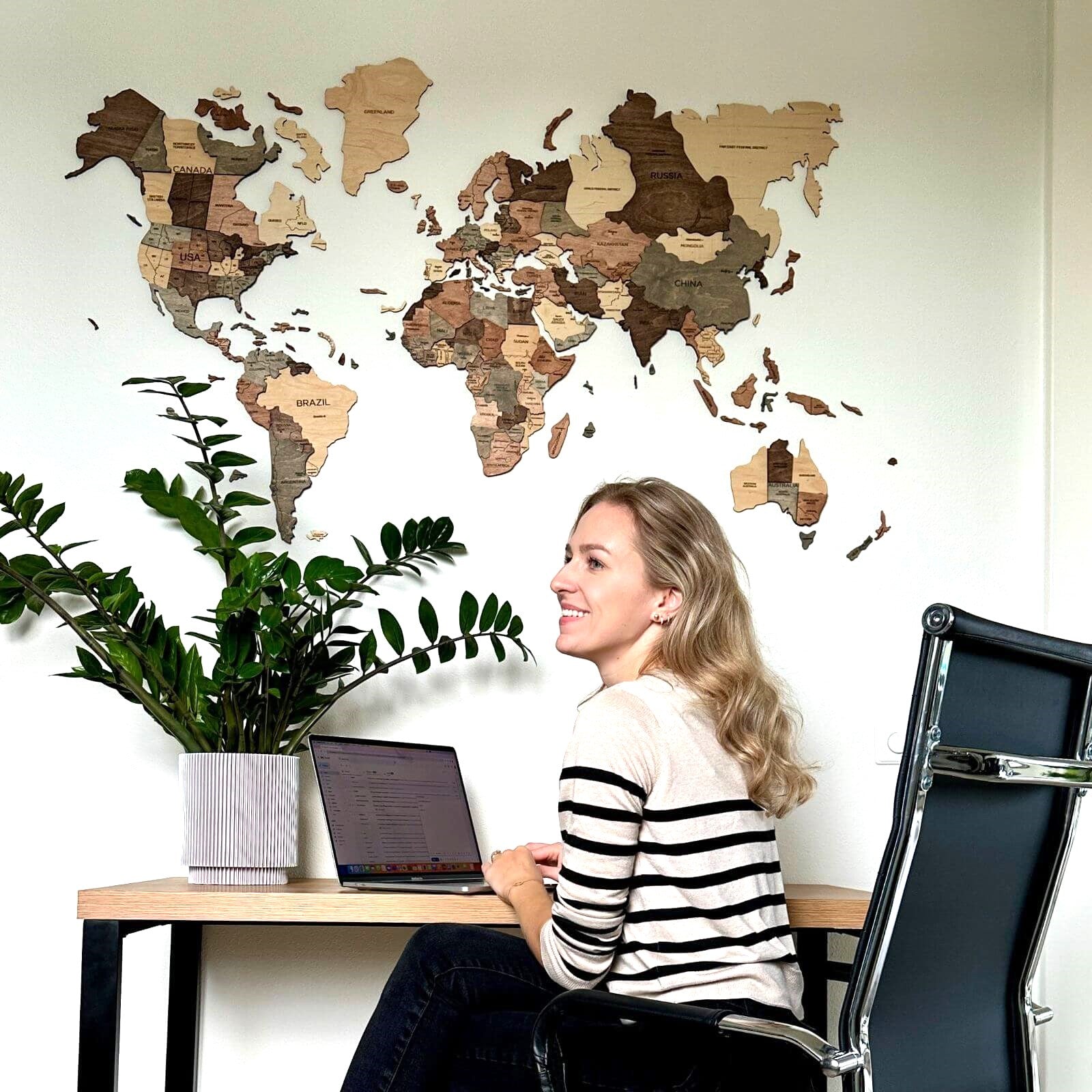 3D Wooden World Map Smokey