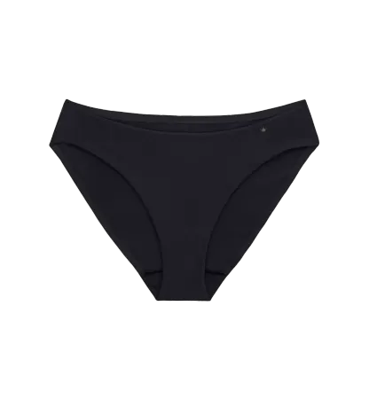 BODY MAKE-UP ESSENTIALS-1