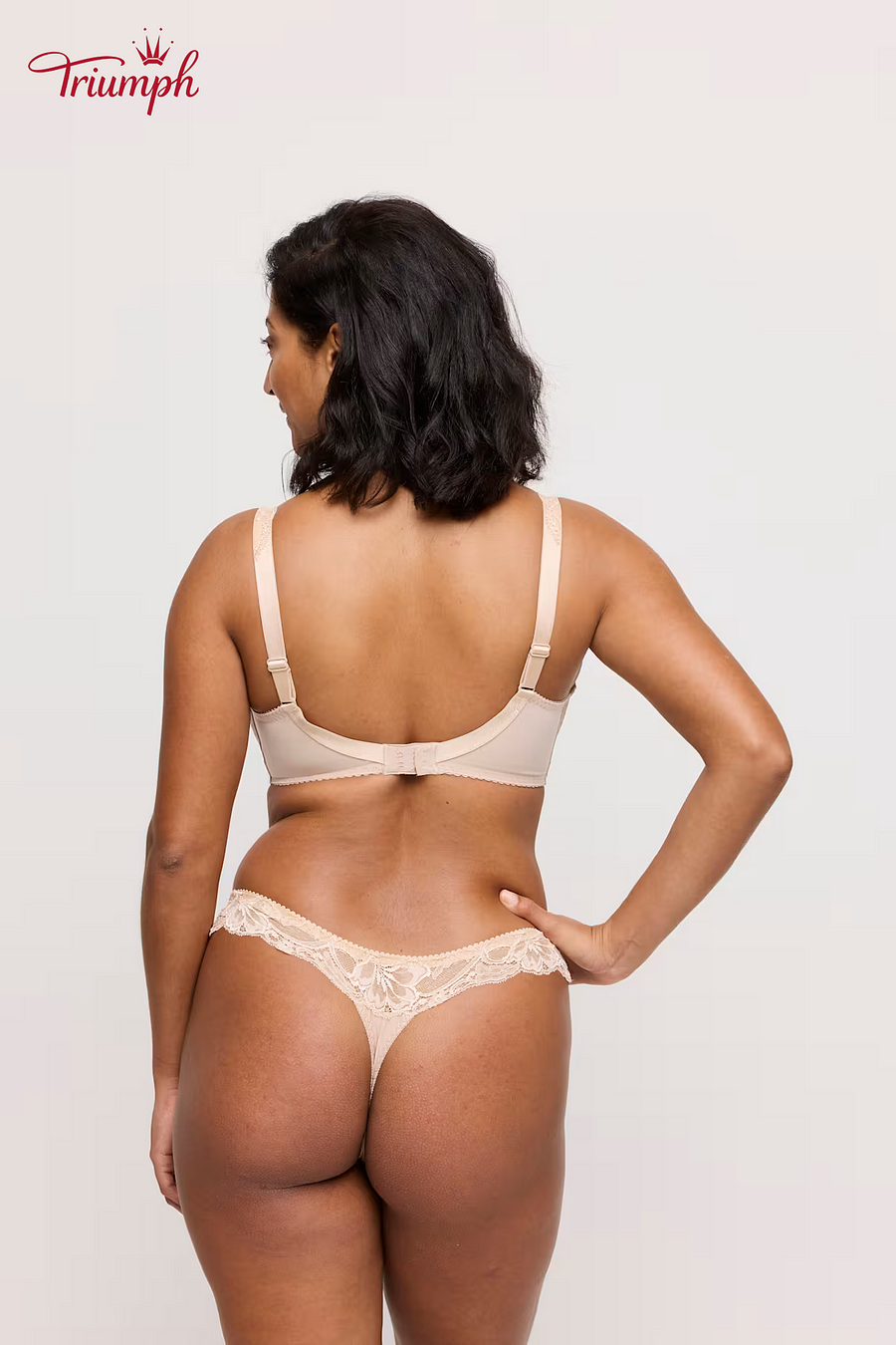 Pohodlná podprsenka Triumph s kosticí a výstelkou, bez výstelky.