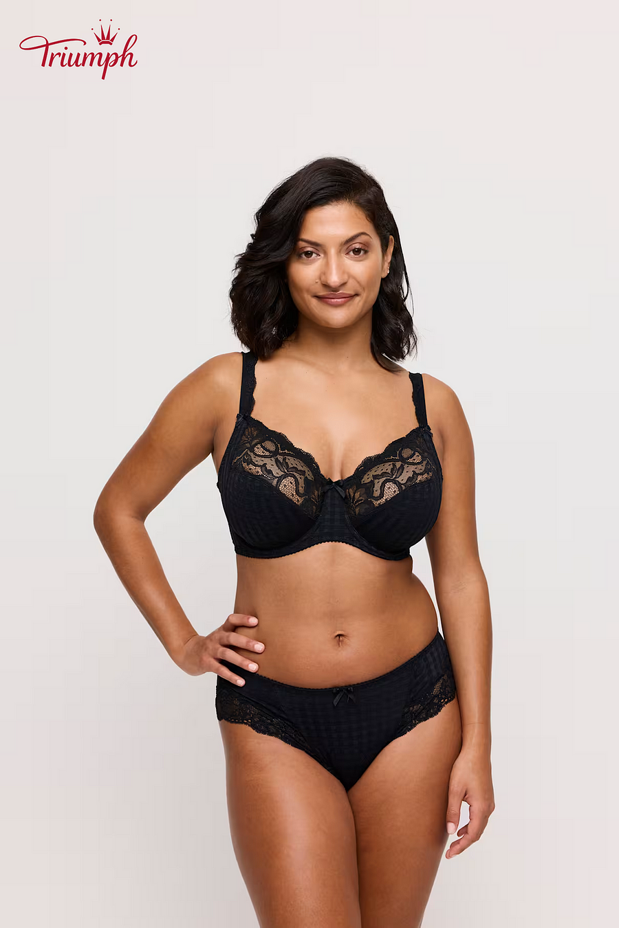 Pohodlná podprsenka Triumph s kosticí a výstelkou, bez výstelky.