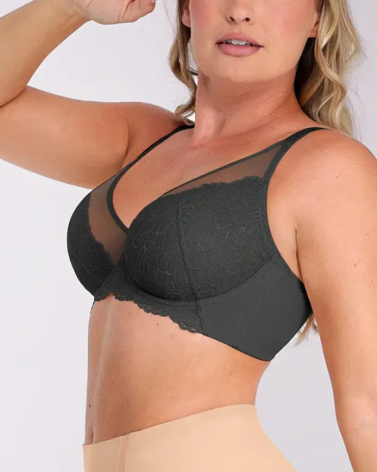 👙TRIUMPH – [3 kusy.]🔥50% SLEVA na sexy krajkové spodní prádlo pro plnoštíhlé