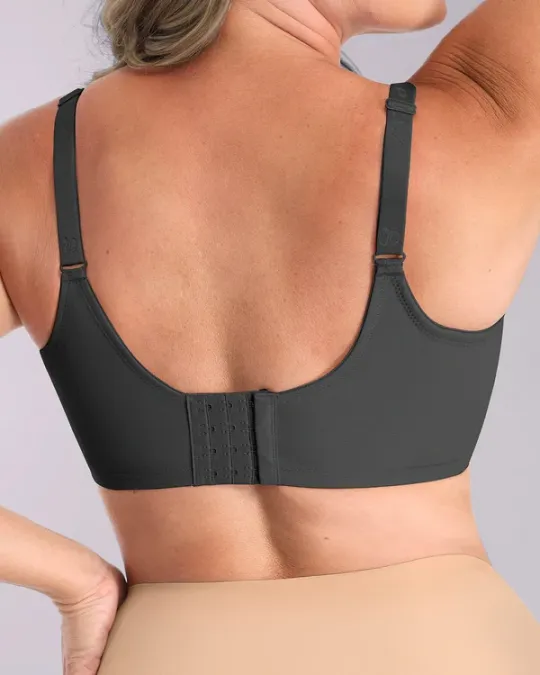 👙TRIUMPH – [3 kusy.]🔥50% SLEVA na sexy krajkové spodní prádlo pro plnoštíhlé