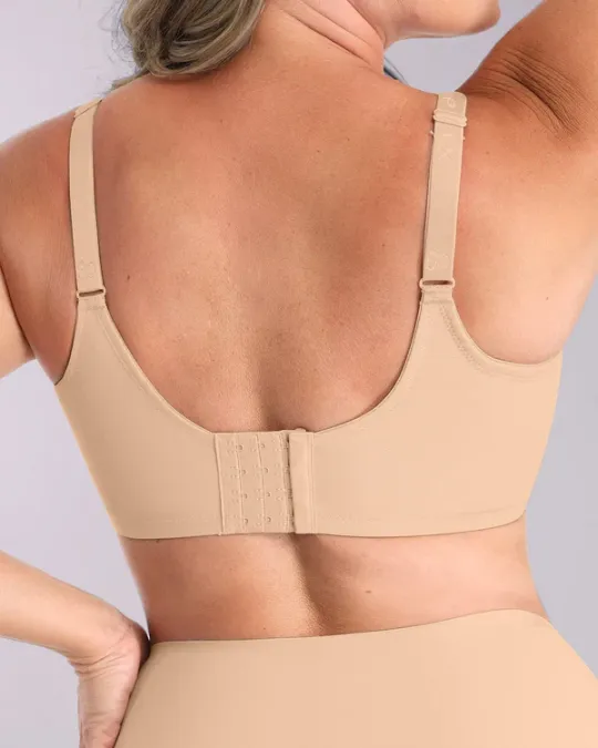 👙TRIUMPH – [3 kusy.]🔥50% SLEVA na sexy krajkové spodní prádlo pro plnoštíhlé