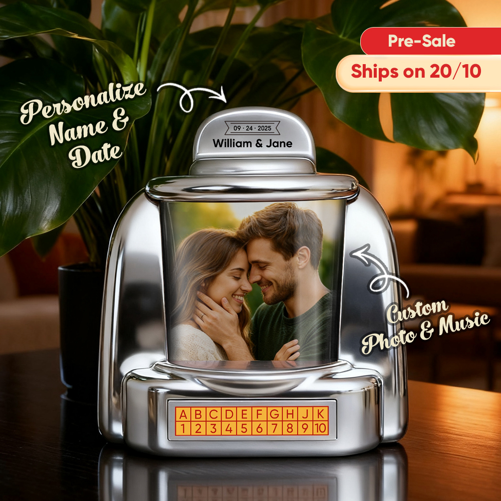 (Pre-Sale, Ships on 20/10)Custom Jukebox Retro Speaker – Personalized Photo,Names & Date Music Mini Player with Radio | Vintage Tabletop Home Decor Nostalgic Gift