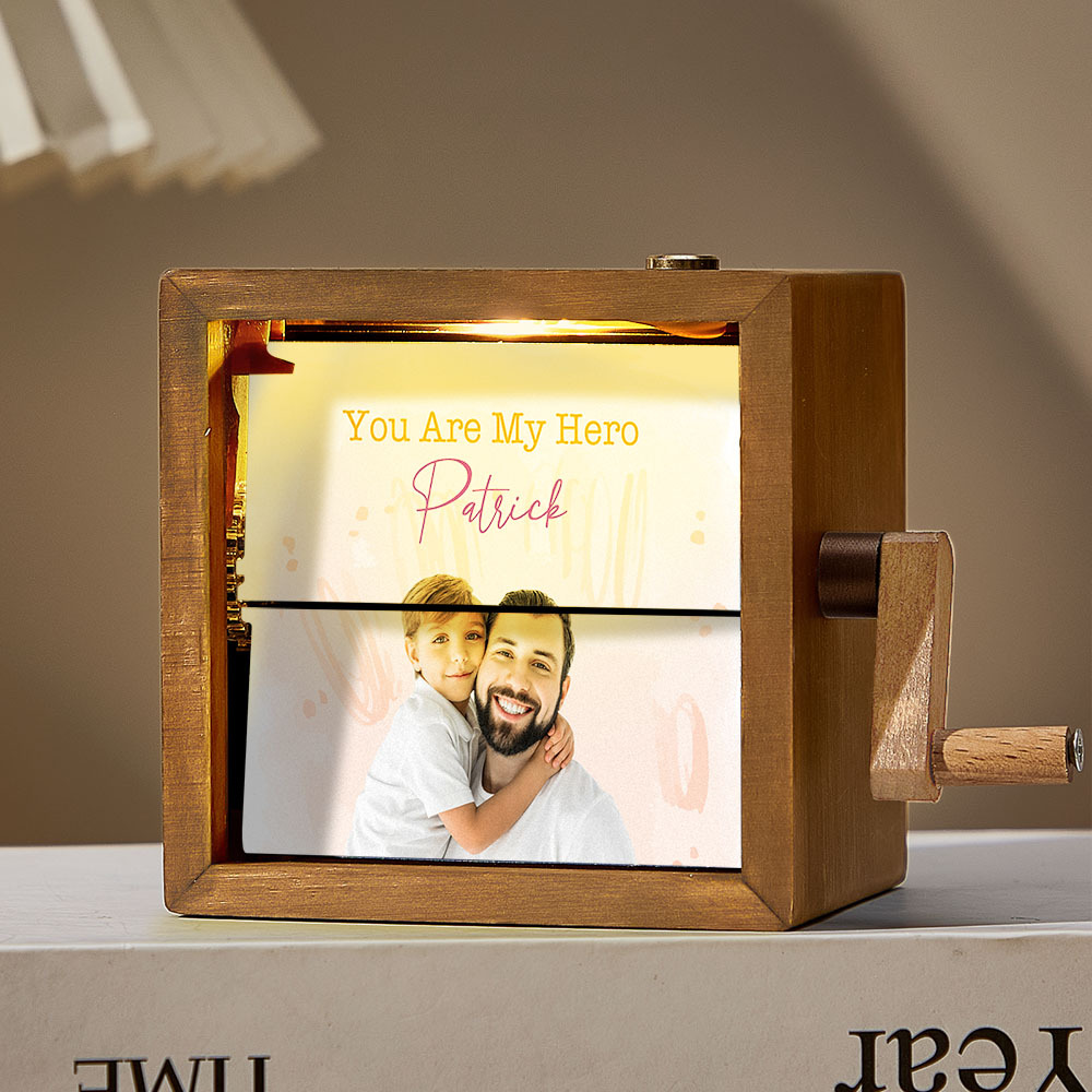 Custom Hand-Cranked Father's Day Flipbook Frame Mechanical Hand-cranked Photo Album with Covers Creative Wooden Keepsake Gift for Dad