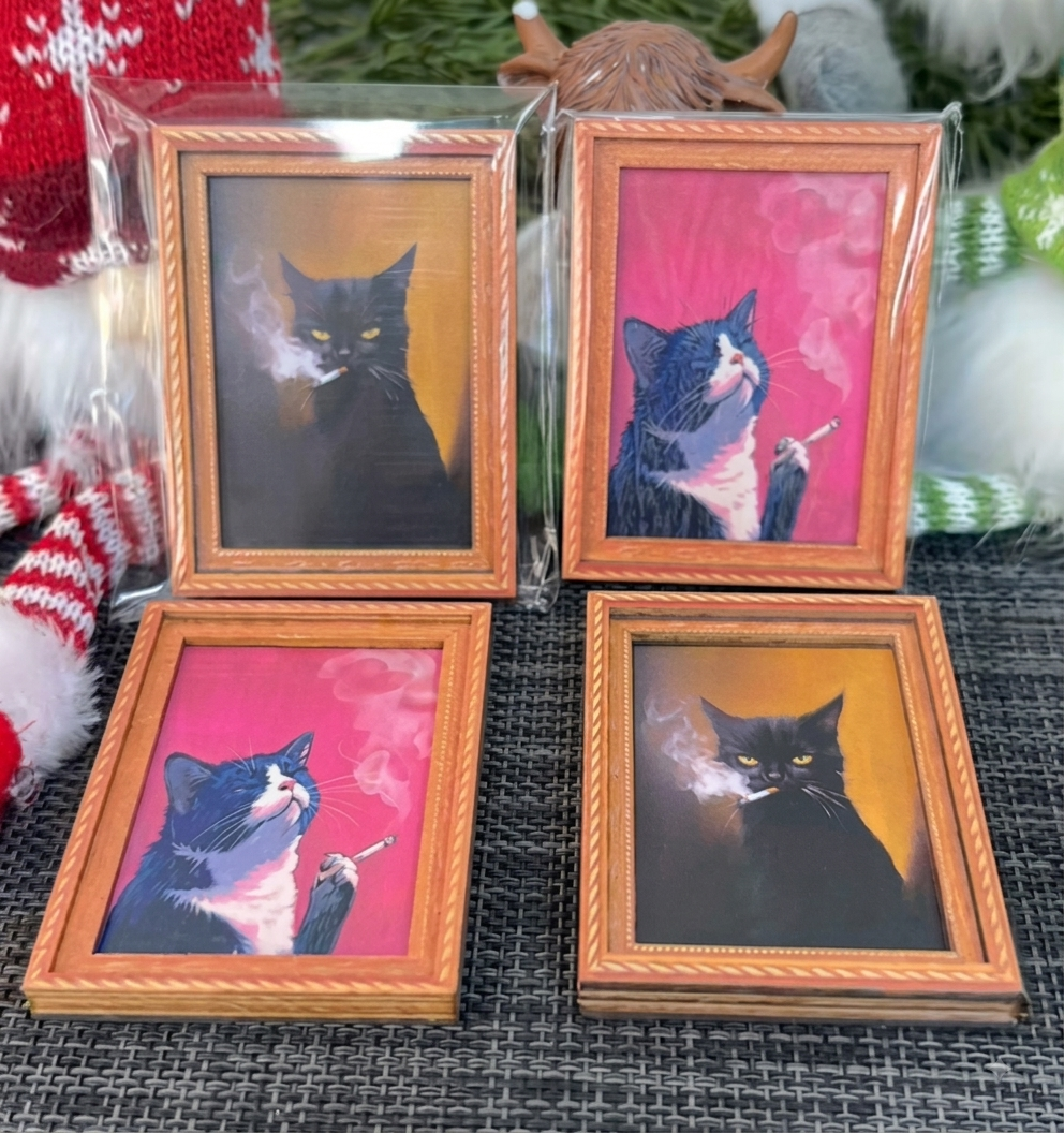Mini Framed Cat Art Fridge Magnet – Vintage Cat Painting Refrigerator Magnets Collection