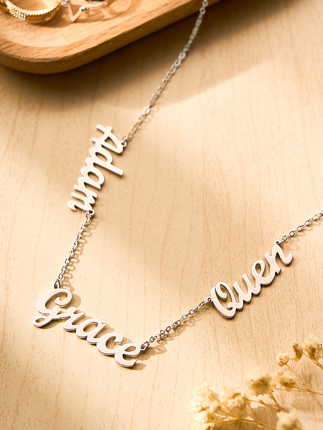 Custom Multi-Name Necklace, Personalized Nameplate Necklace for Family, Friends & Couples