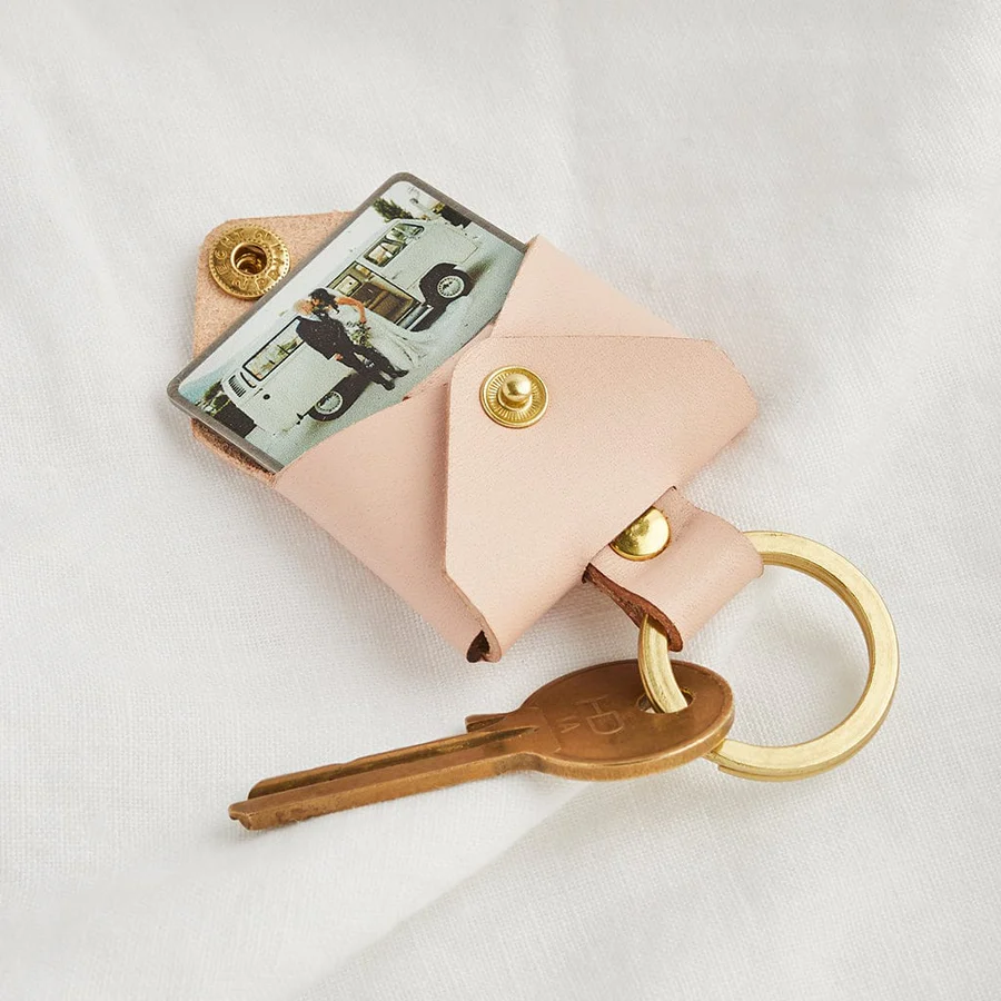 Personalised Pop-Up Photo Leather Keyring Custom Hidden Photo Keepsake Mother’s Day & Father’s Day Gift