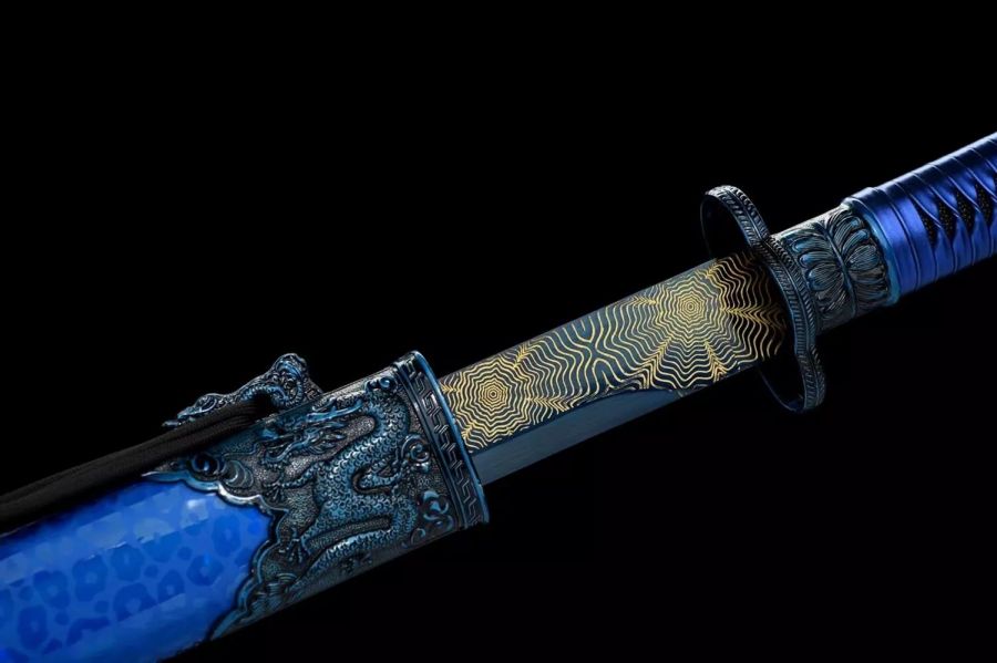 Ručně vyrobená katana, pravá japonská katana s rytým designem černé čepele