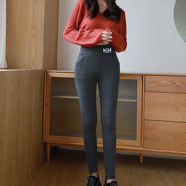 🔥Women’s Fashionable Thermal Cashmere Slim Pants