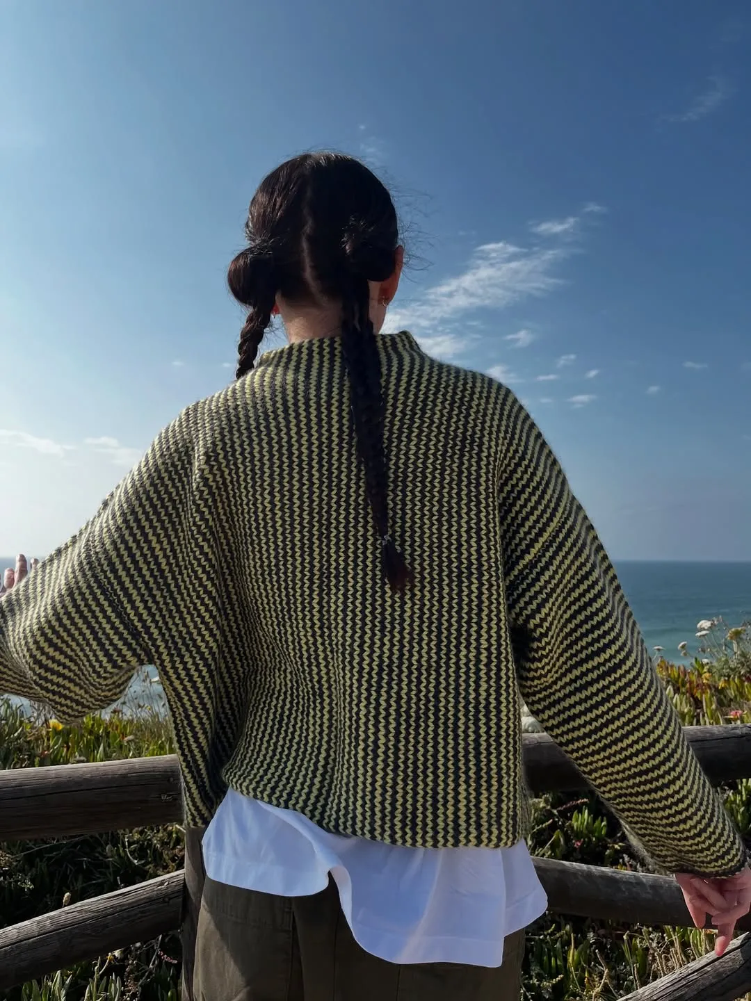 KNITTED CARDIGAN