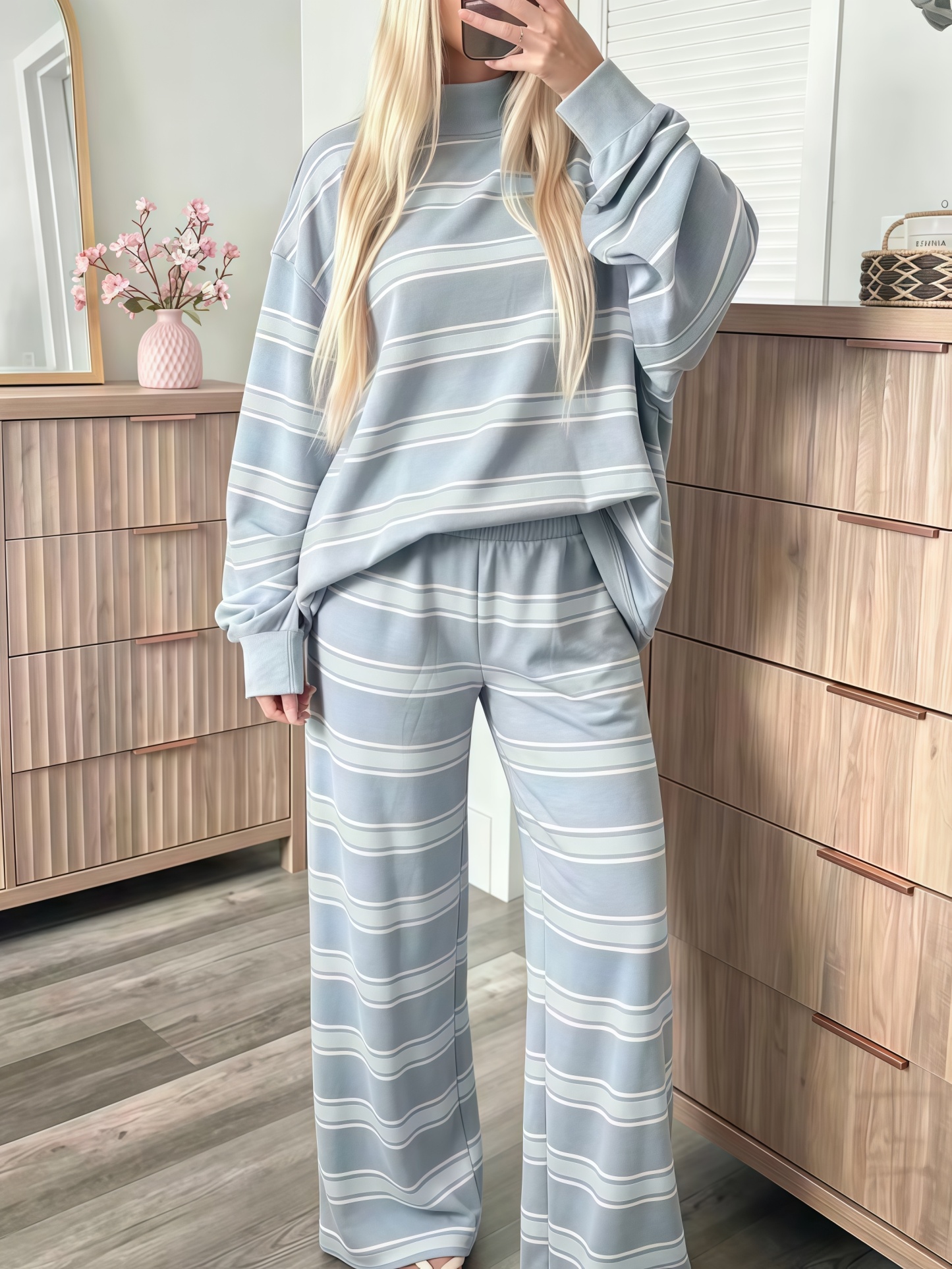 𝒞𝒶𝓂𝒷𝒾𝓈𝓉𝒻𝓍 Women's Striped Print Two-Piece Set