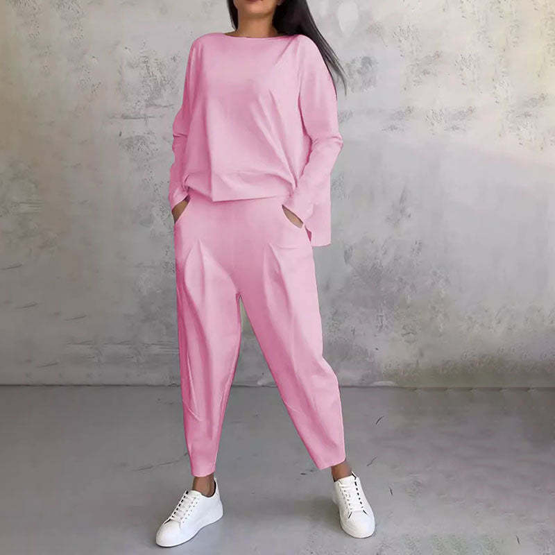 2-piece set with long sleeves and crew neck trousers