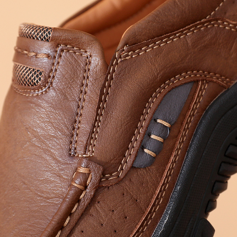Men's Comfortable Leather Moccasin Chukka Boots Non-Slip Outdoor Work Boots - All season style