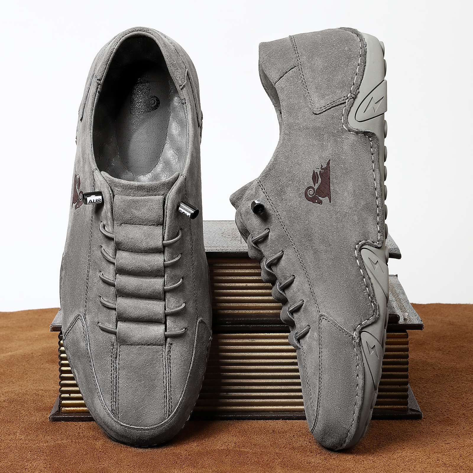 Comfortable Barefoot Walking Shoes for Men Fashion Casual Lightweight Commute Shoes Slip-on Minimalist