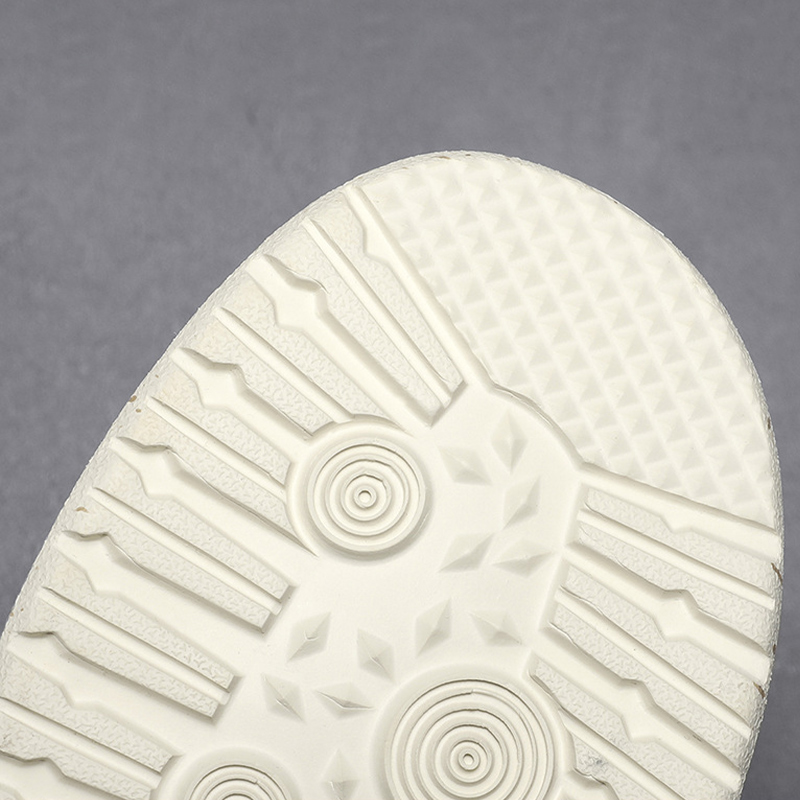 MEN'S CASUAL CANVAS SHOES