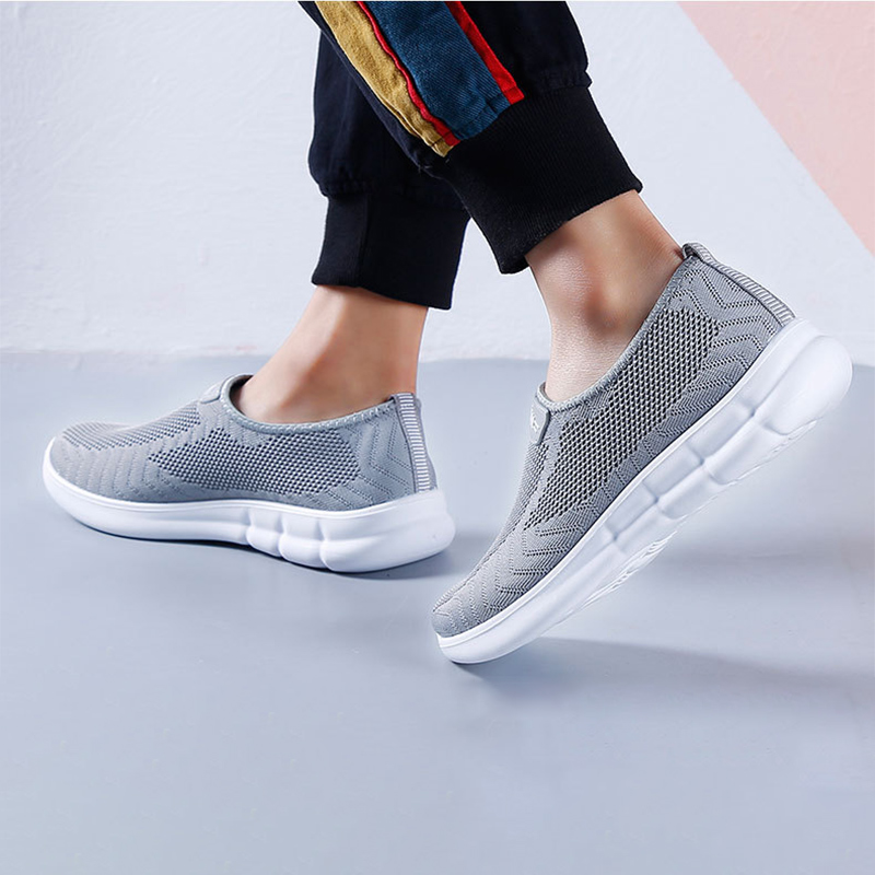 MEN'S SPORTS SOFT SOLE CASUAL SHOES