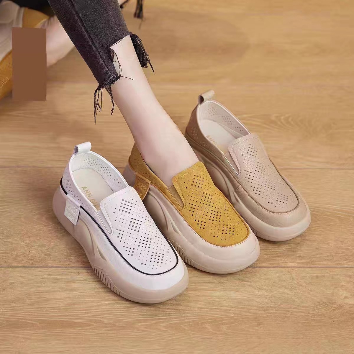 Women's Breathable Soft Sole Slip On Shoes