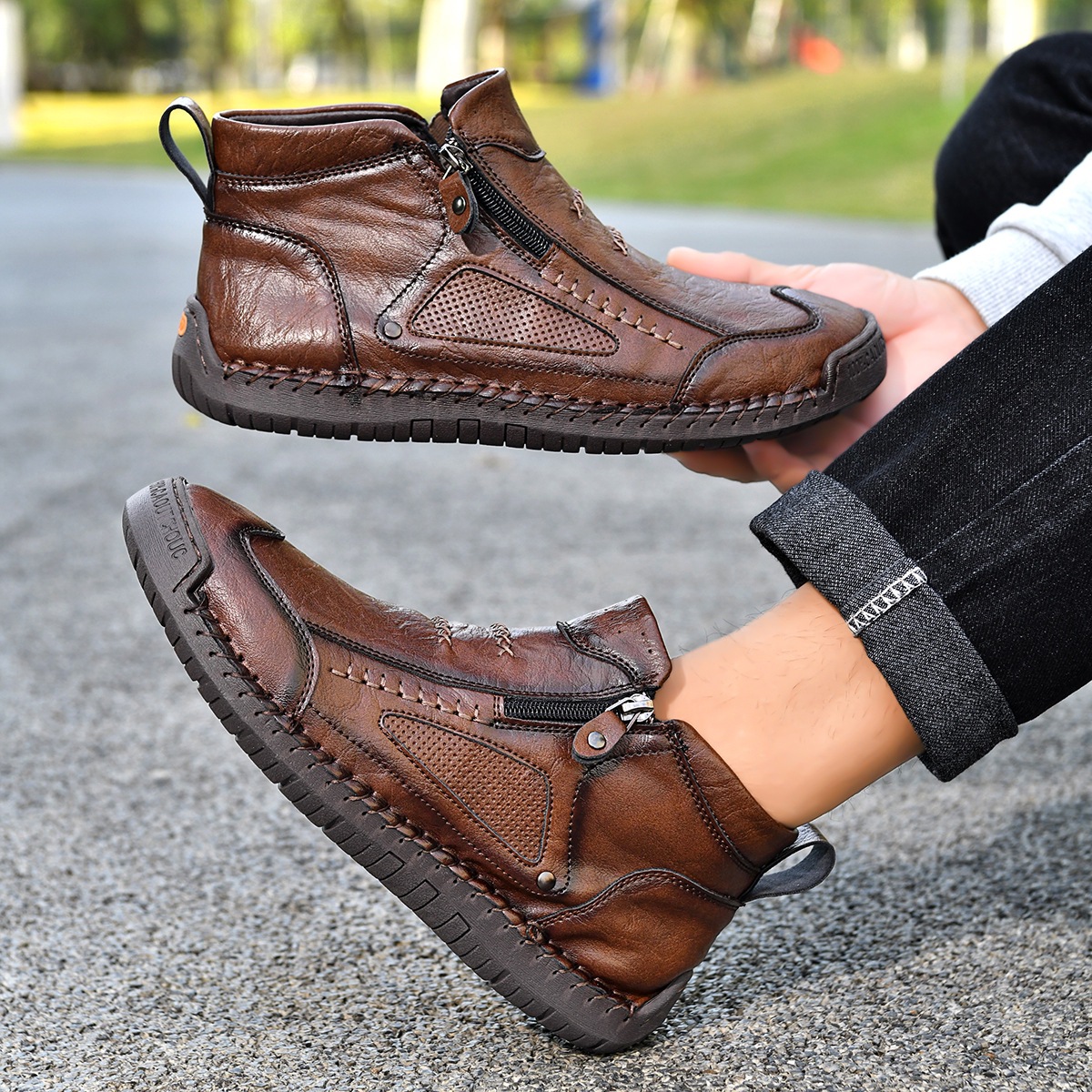 ⏰New Arrival Sale 70% OFF – Men's Handmade Leather Zipper Driving Ankle Boots | Wide Toe, Arch Support, Waterproof, Pressure Relief, Non-Slip Comfort for Everyday & Travel