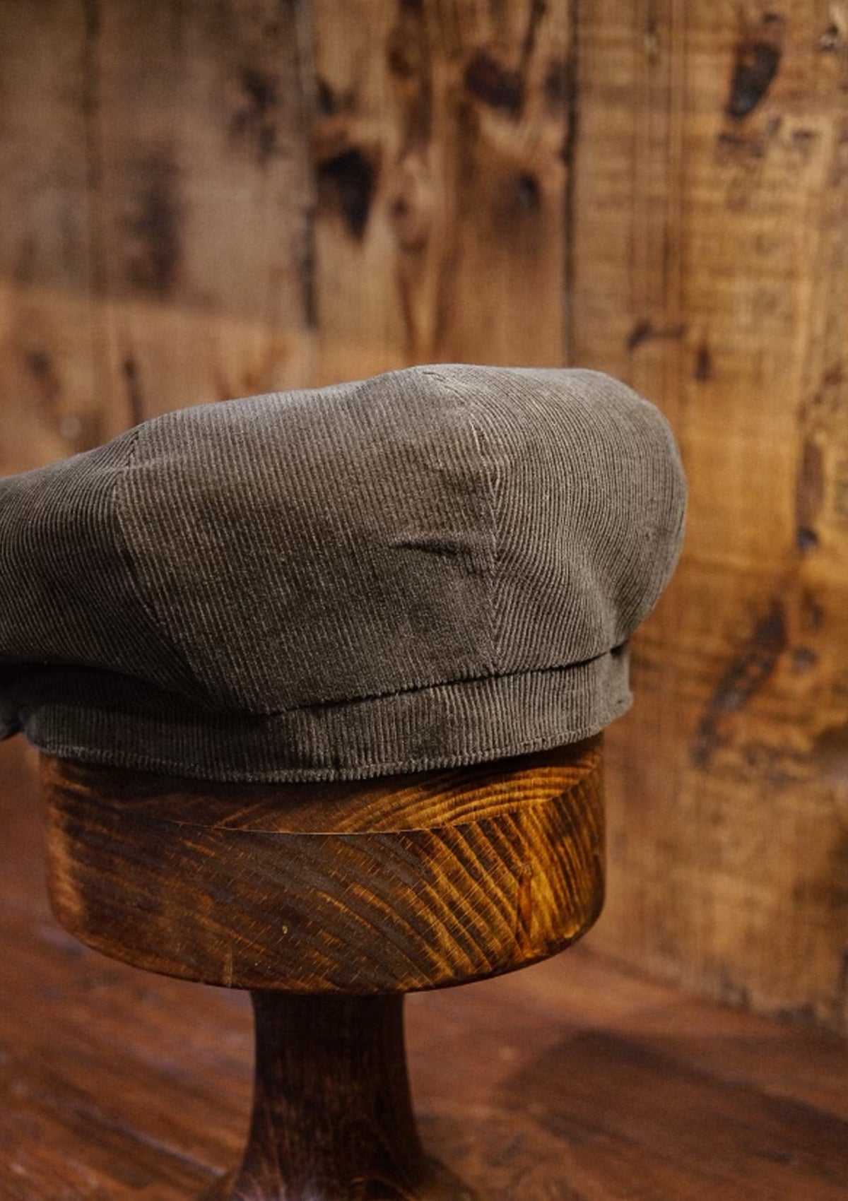 Tillman Baker Boy (Mid-Width) - Dark Green Corduroy