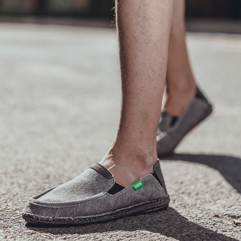 MEN'S COMFORTABLE SLIP-ON CASUAL SHOES WITH TIRE SOLES