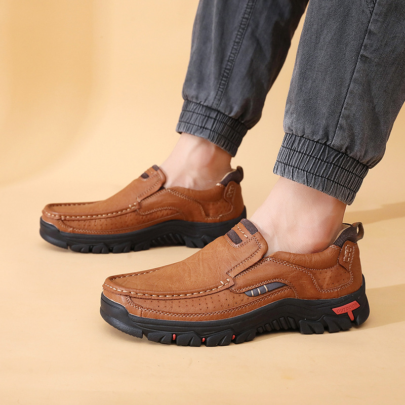 Men's Comfortable Leather Moccasin Chukka Boots Non-Slip Outdoor Work Boots - All season style