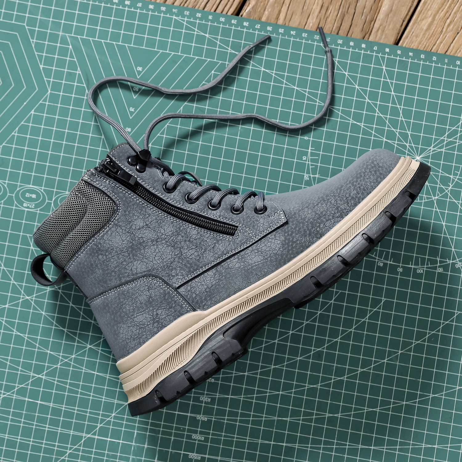 (⏰Limited Time Sale 70% OFF)Men's Steel Toe Boots - Waterproof, Slip-resistant, Puncture-resistant, Scratch-proof and Smash-proof; Orthopedic Arch Support Ankle Support Wide Toe - Ideal for Hiking, Ranch Construction and Warehouses