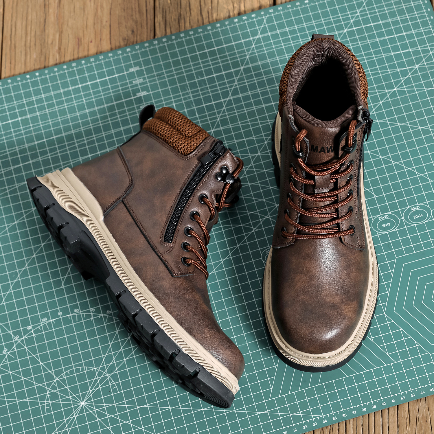 (⏰Limited Time Sale 70% OFF)Men's Steel Toe Boots - Waterproof, Slip-resistant, Puncture-resistant, Scratch-proof and Smash-proof; Orthopedic Arch Support Ankle Support Wide Toe - Ideal for Hiking, Ranch Construction and Warehouses