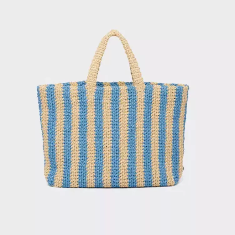 【PRADA】Paris Exclusive! Not in stock in Japan! A very popular raffia tote bag for a summery mood