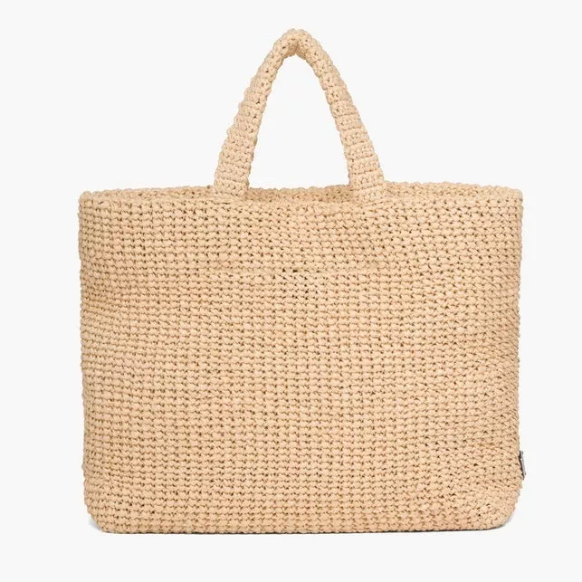 【PRADA】Paris Exclusive! Not in stock in Japan! A very popular raffia tote bag for a summery mood