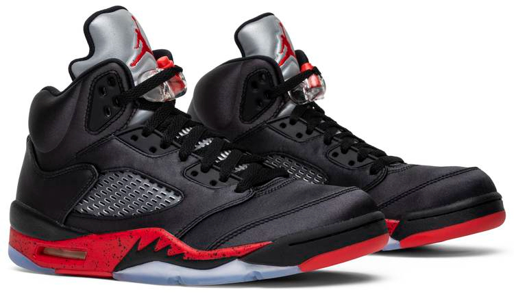 Retro 'Satin Bred' 136027-006